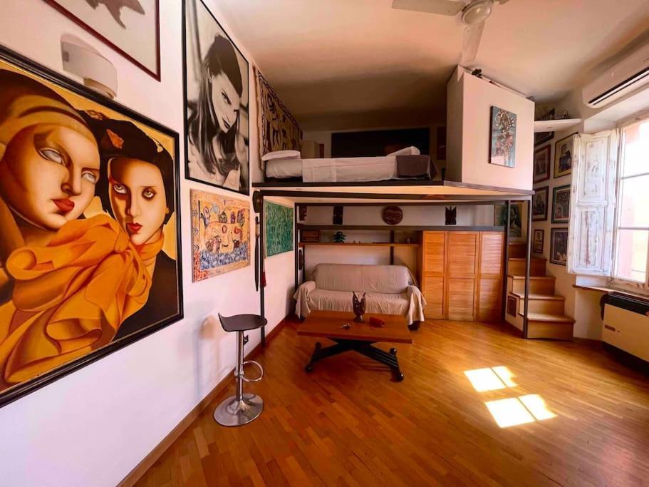 Our Arty Flat In Monti * Roma
