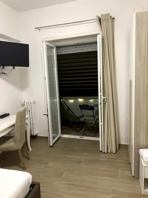 Grazioso Tiburtina - 3 Bedrooms Apartamento Roma