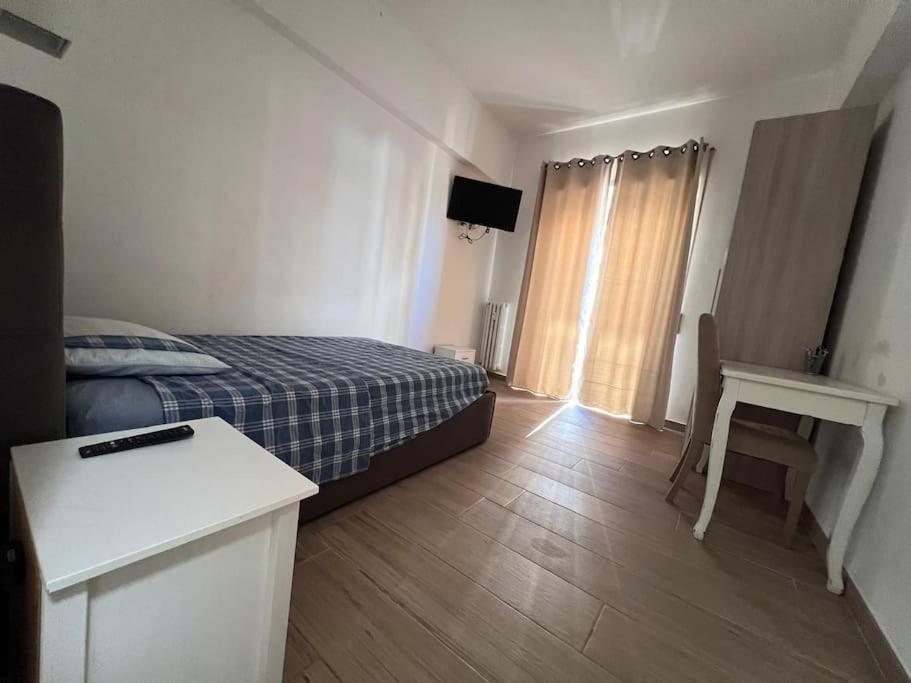 Apartamento Grazioso Tiburtina - 3 Bedrooms