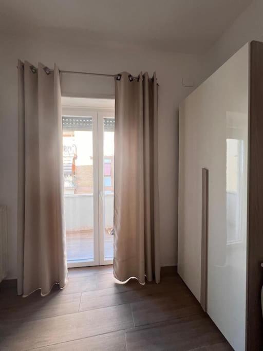 Apartamento Grazioso Tiburtina - 3 Bedrooms *