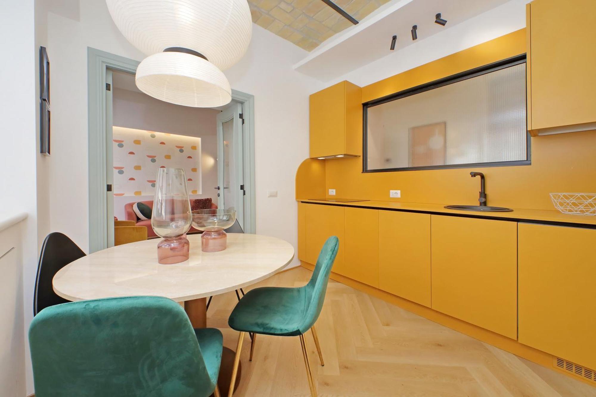 Apartment Ych-colorful And Classy Near Fori Imperiali Rome