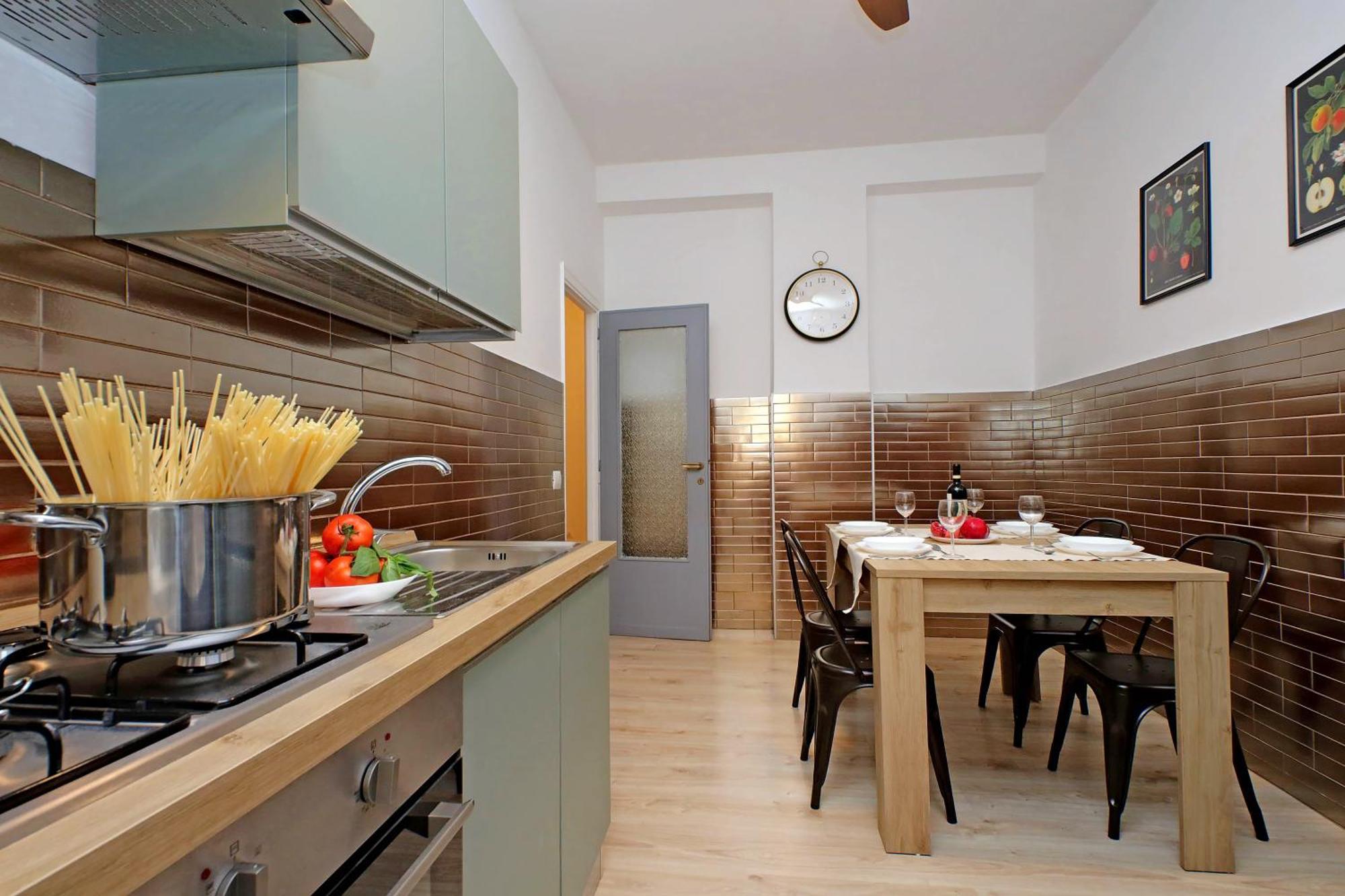 Apartment Tm *