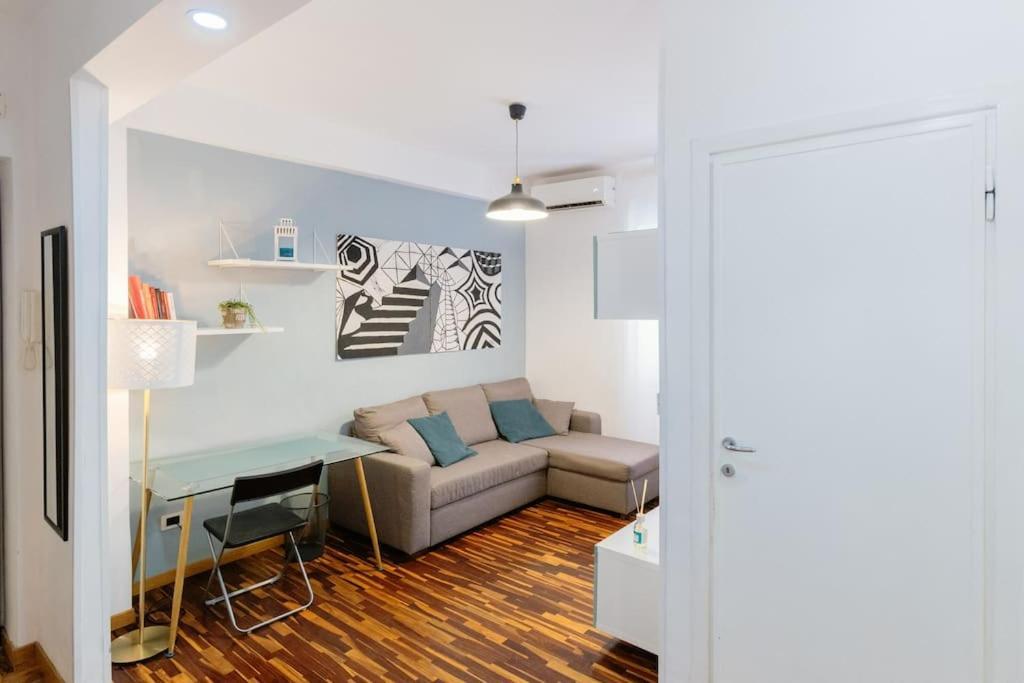Apartamento Casa Kalimera Vicino Metro A Turistica Roma