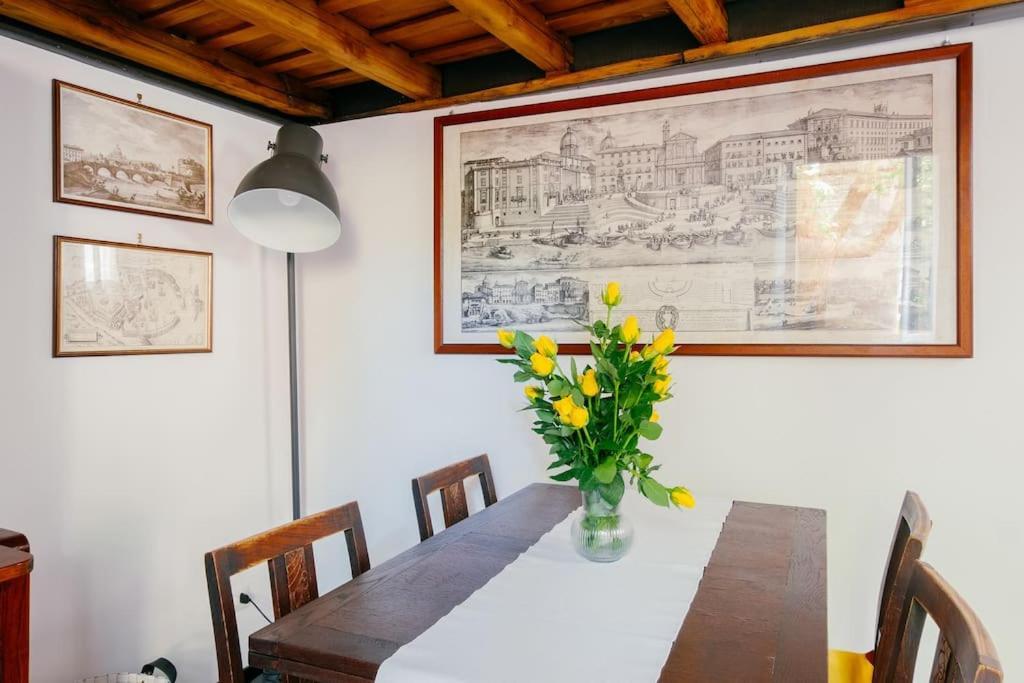 Charming Restored Loft In The Heart Of Trastevere Appartamento *