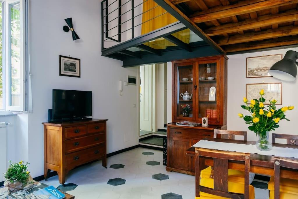Leilighet Charming Restored Loft In The Heart Of Trastevere