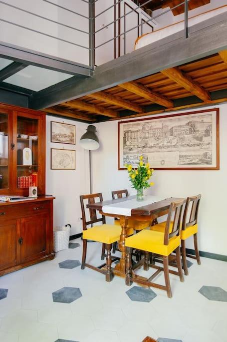Charming Restored Loft In The Heart Of Trastevere Roma