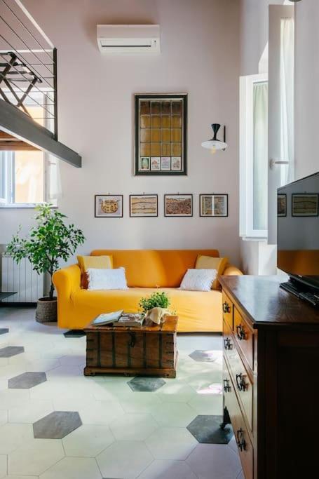 Charming Restored Loft In The Heart Of Trastevere Leilighet