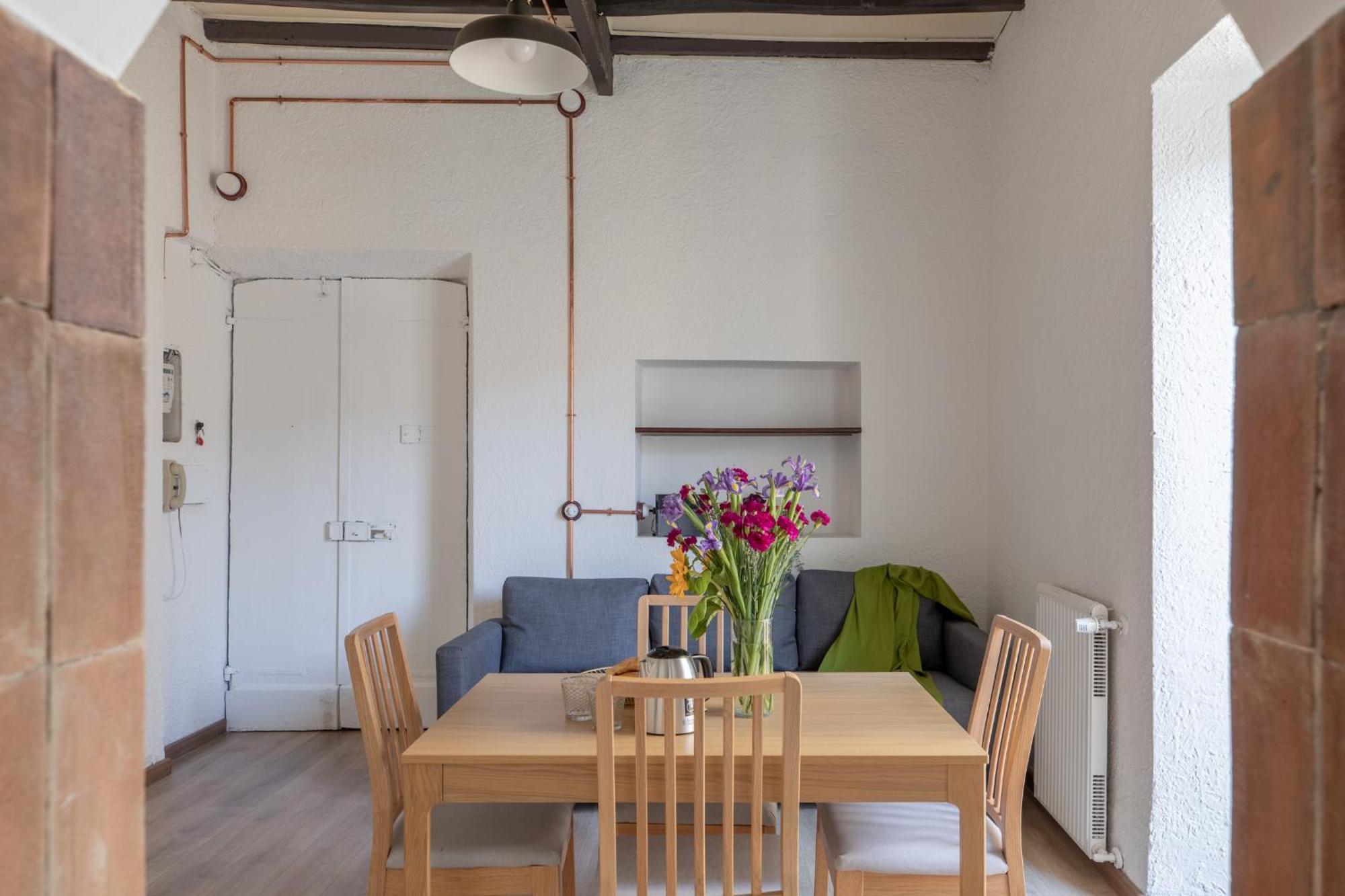 Iflat Bright Brand New 3-bedroom In Monti *