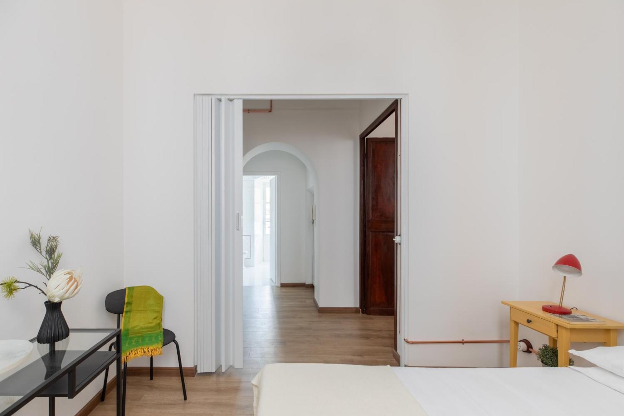 Iflat Bright Brand New 3-bedroom In Monti Roma