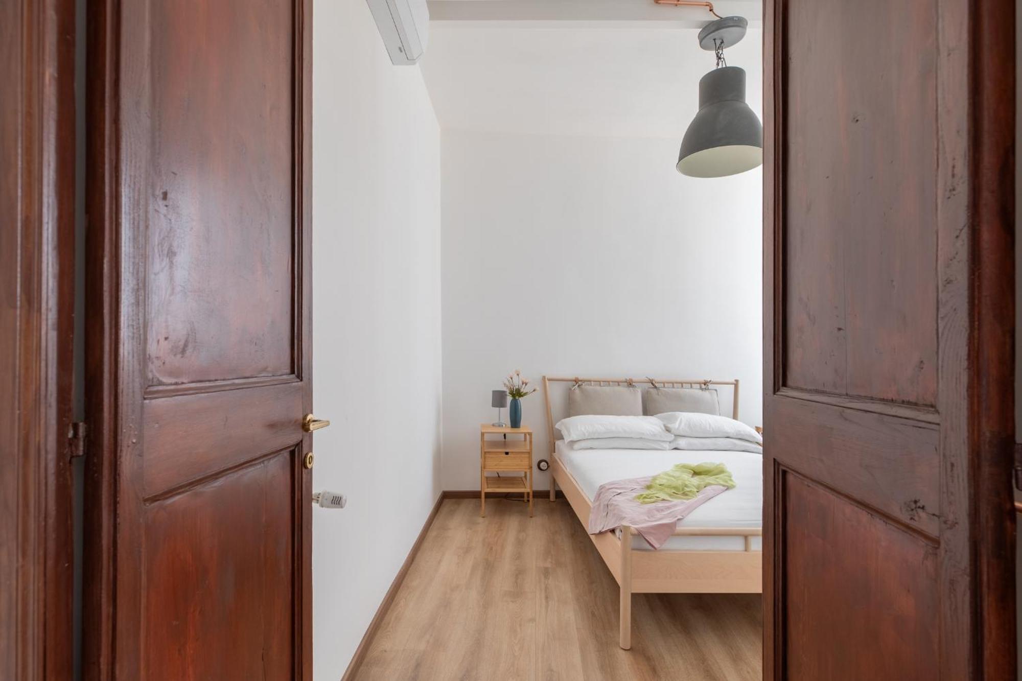 Iflat Bright Brand New 3-bedroom In Monti Leilighet *