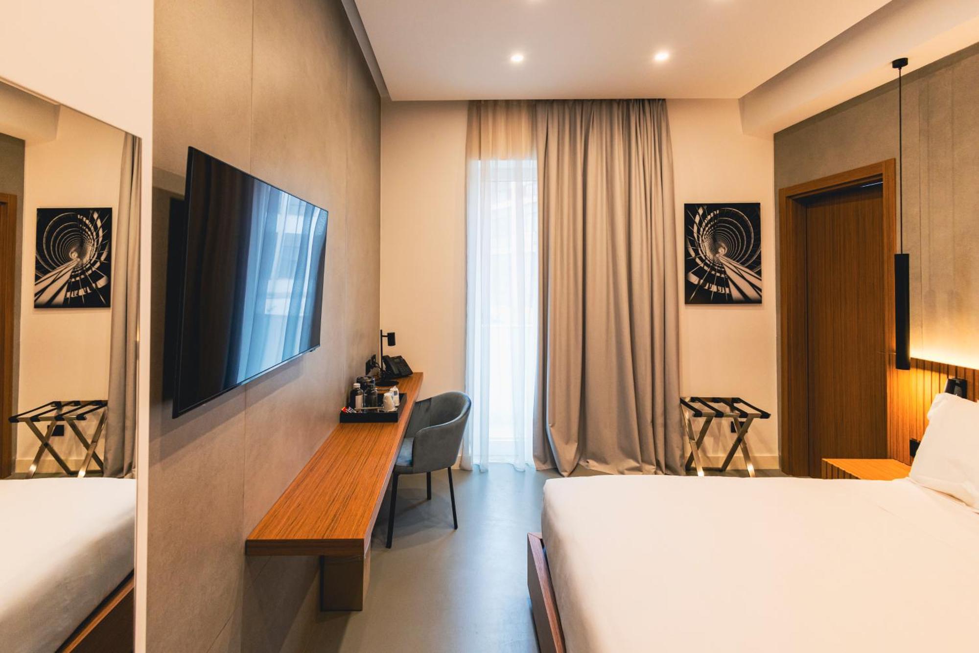 Hotel J Maluni Roma