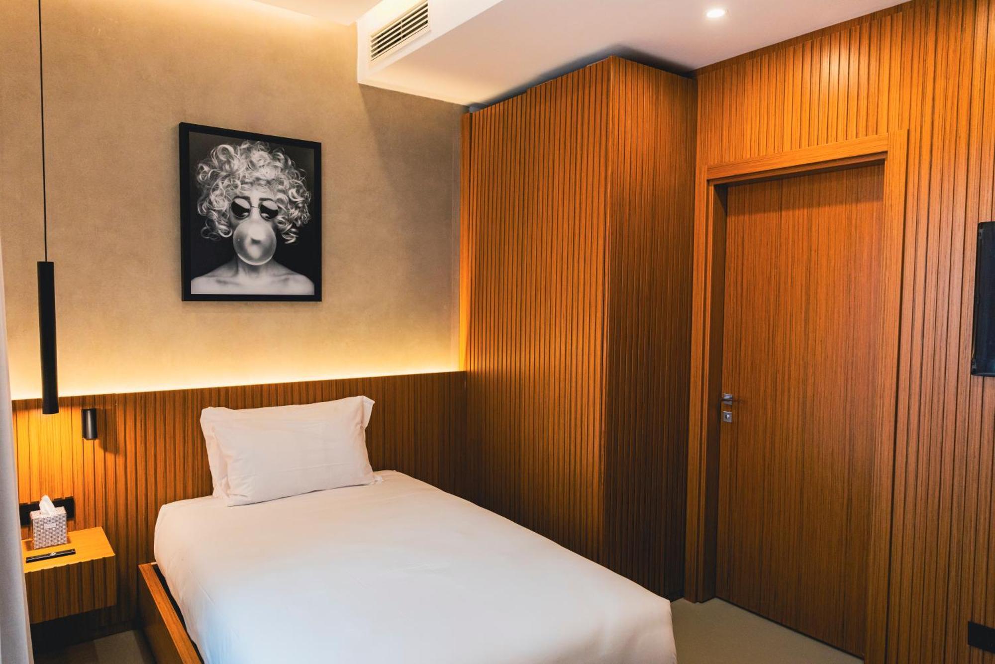 Hotel J Maluni Roma