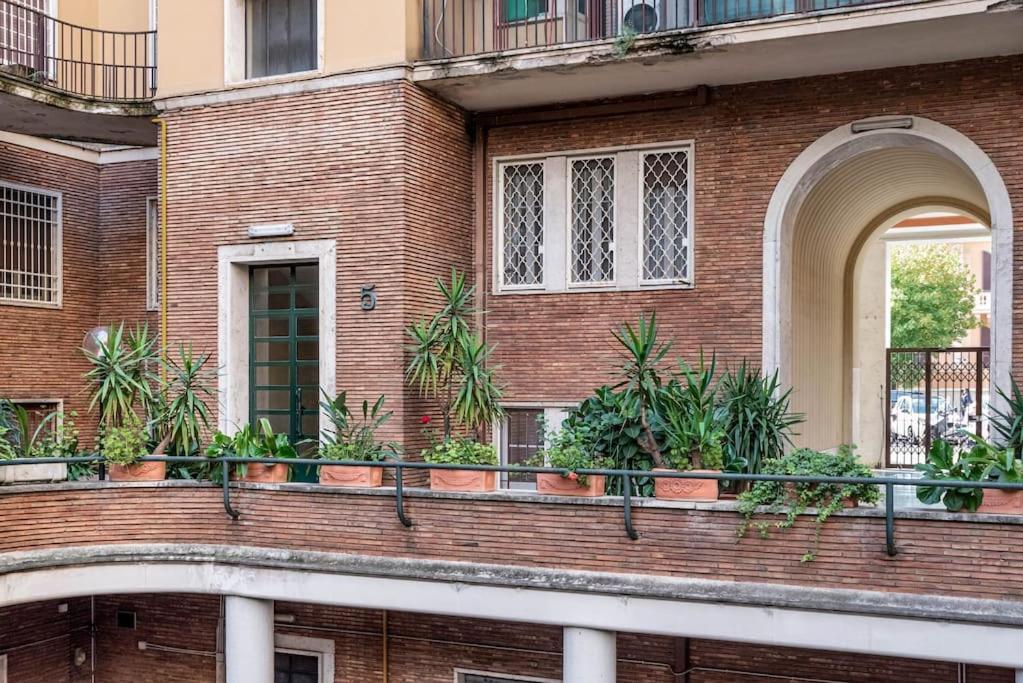 Leilighet Ristrutturato A Palazzo Federici Piazza Bologna *