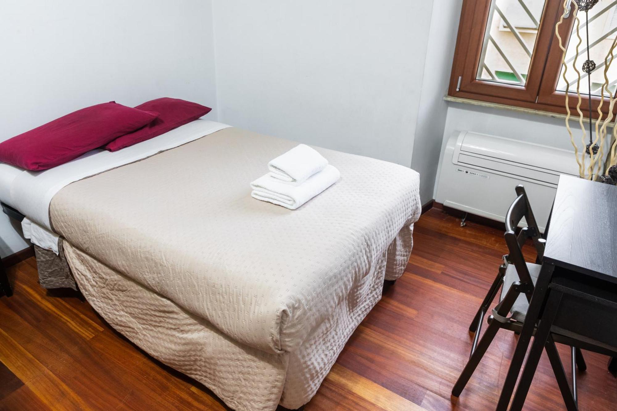 Suitte In San Giovanni Near Basilica - - Apartment *