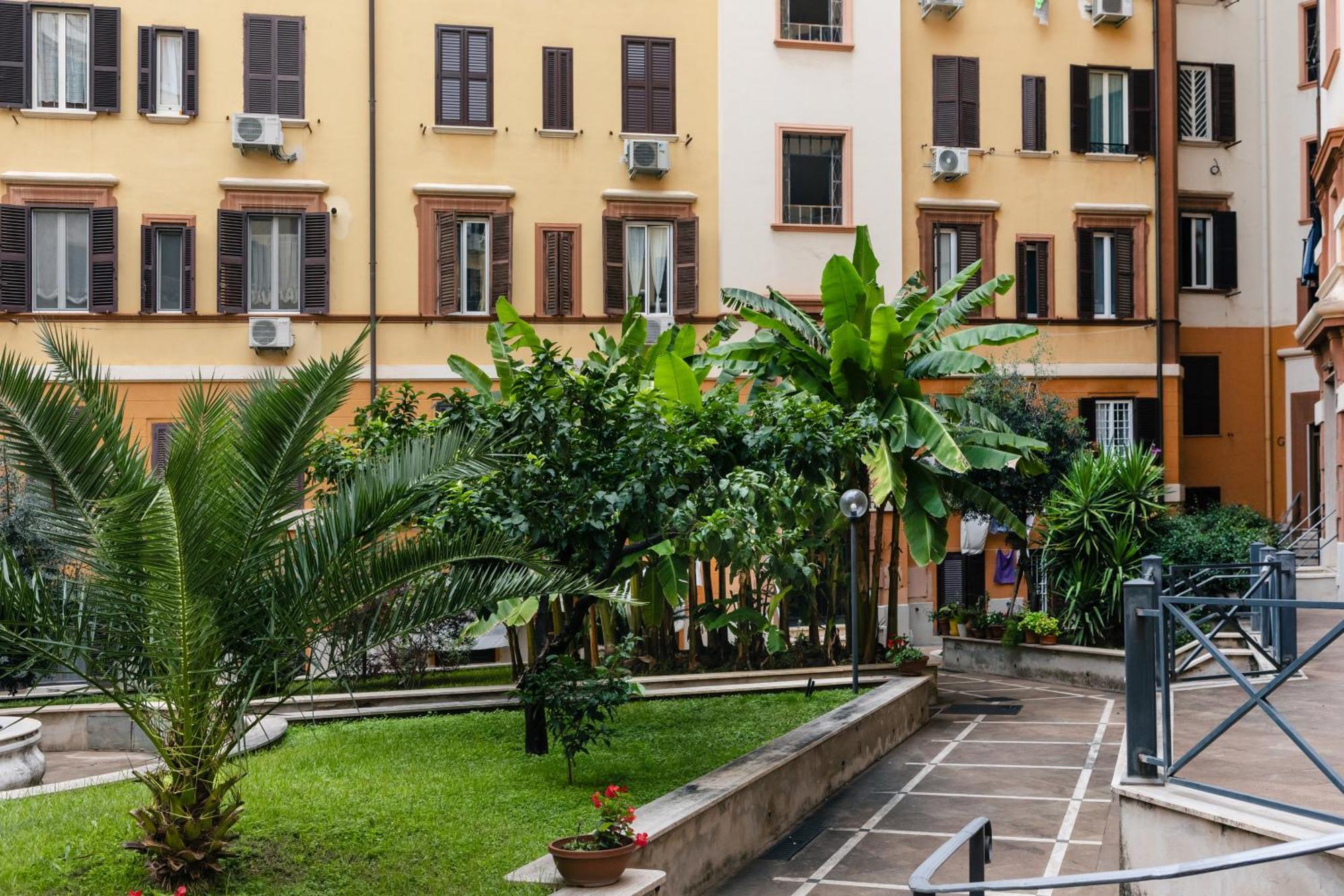 Apartment Suitte In San Giovanni Near Basilica - - *