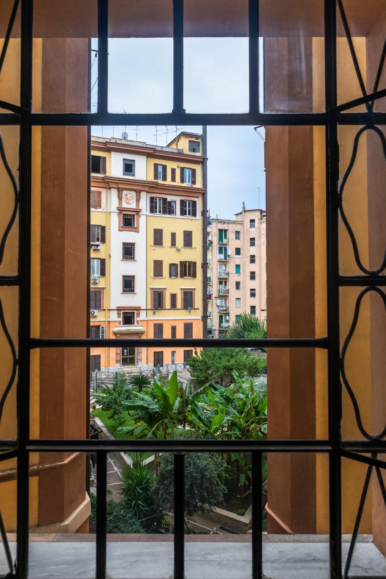 Suitte In San Giovanni Near Basilica - - Apartment