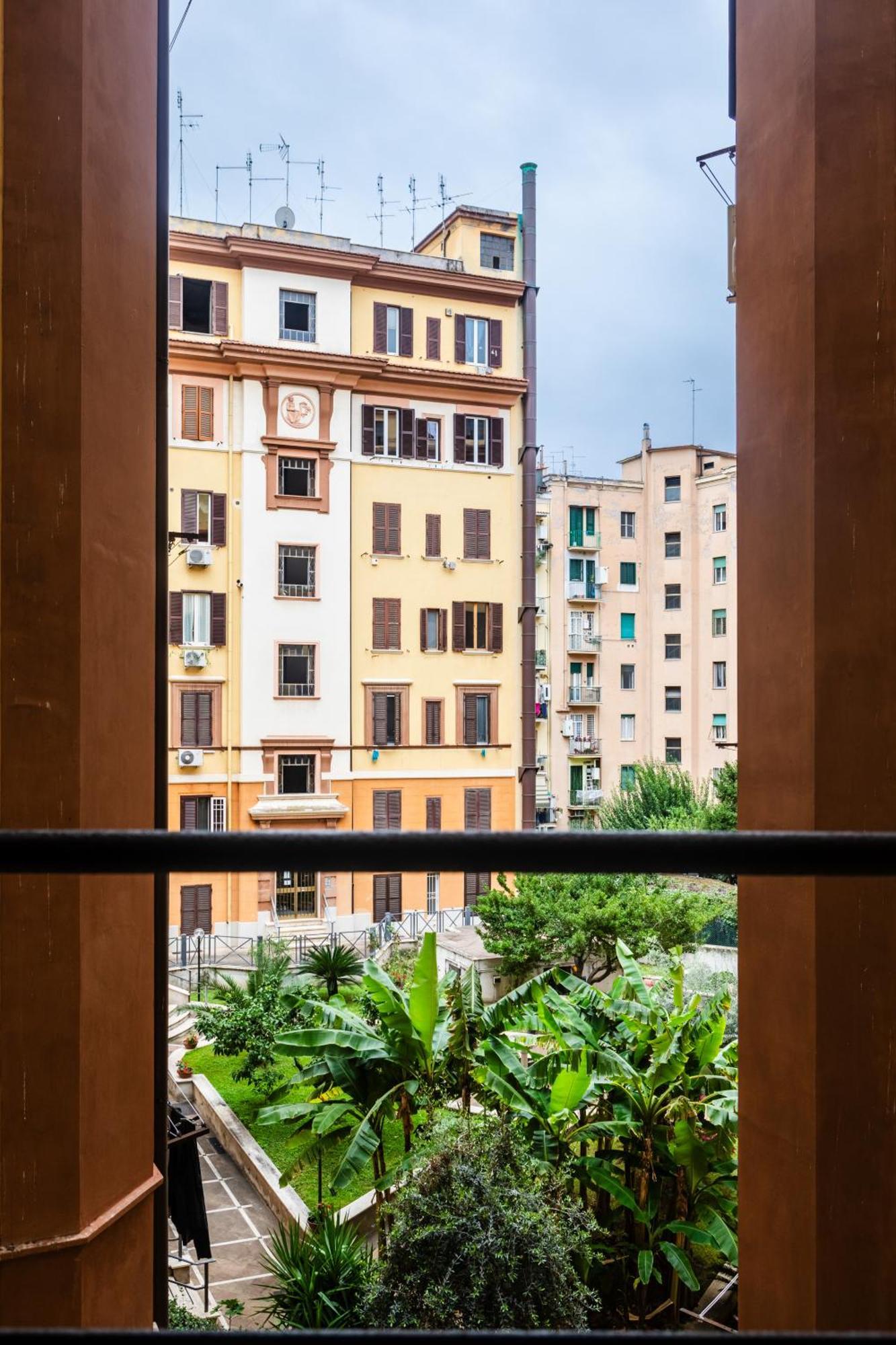 Suitte In San Giovanni Near Basilica - - Apartment *