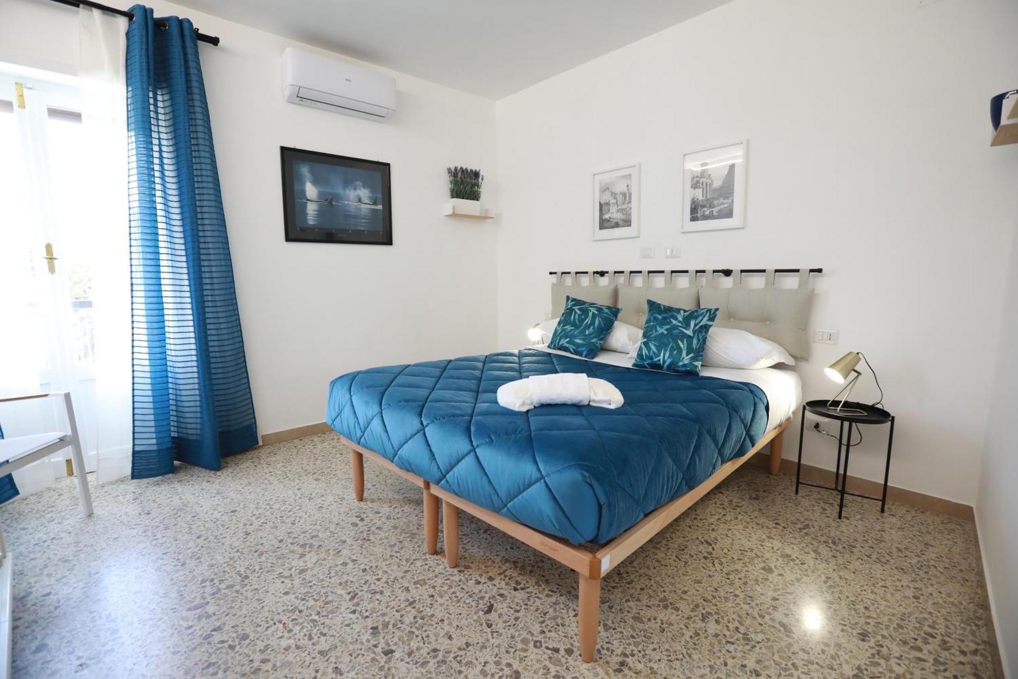 Unique Prenestina Roma