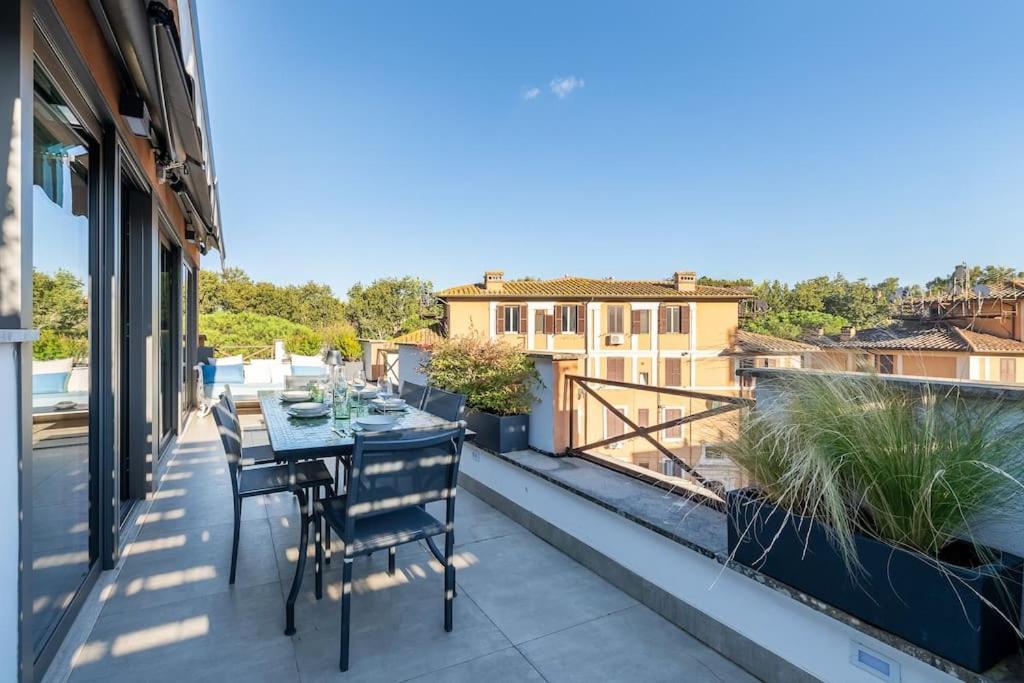 Della Vittoria Penthouse * Rome