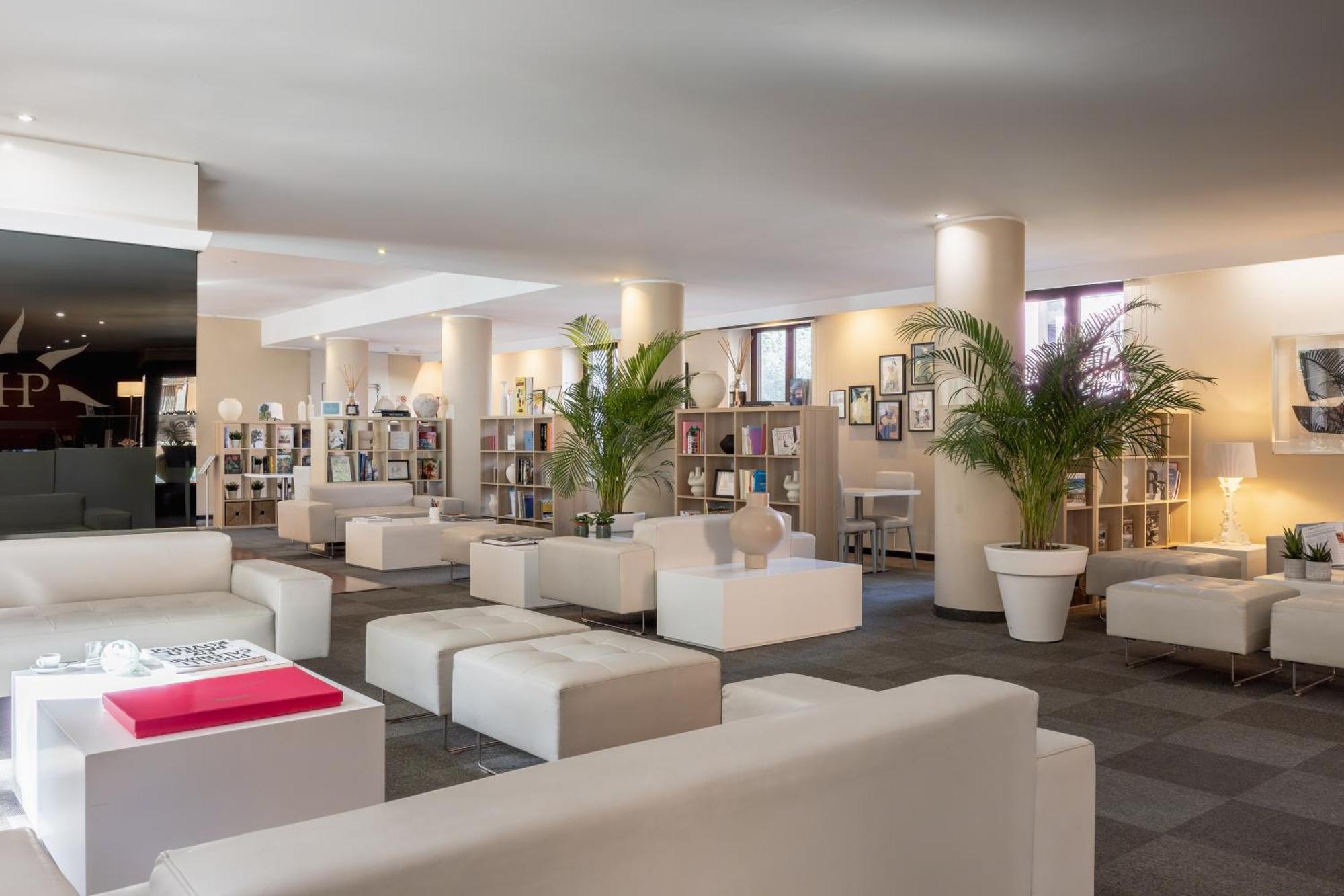 Hotel Garden Area Eur 4*