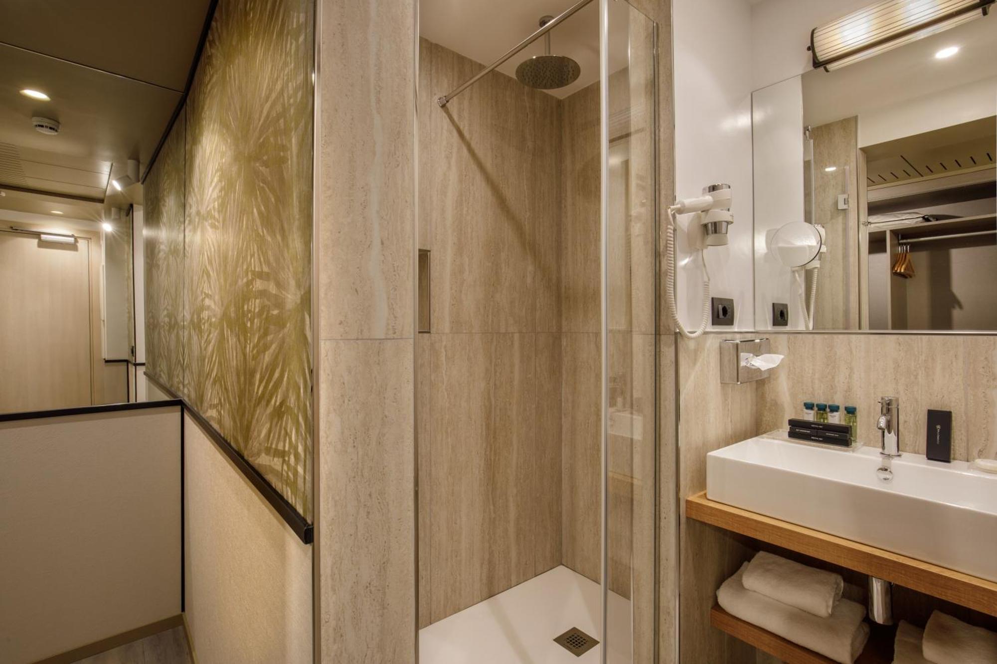 Hotel Domidea 4*