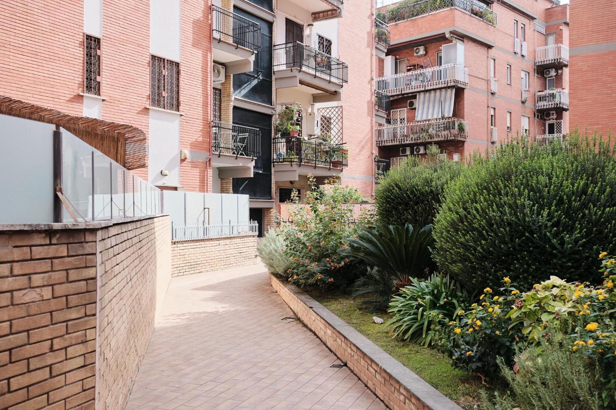 Parcheggio Gratuito, Wi-fi -netflix & Ac Apartamento Roma