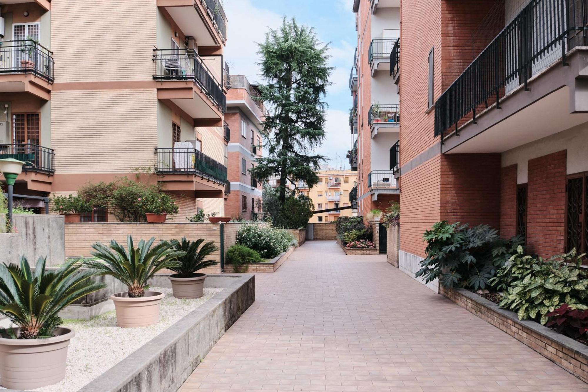 Parcheggio Gratuito, Wi-fi -netflix & Ac Roma