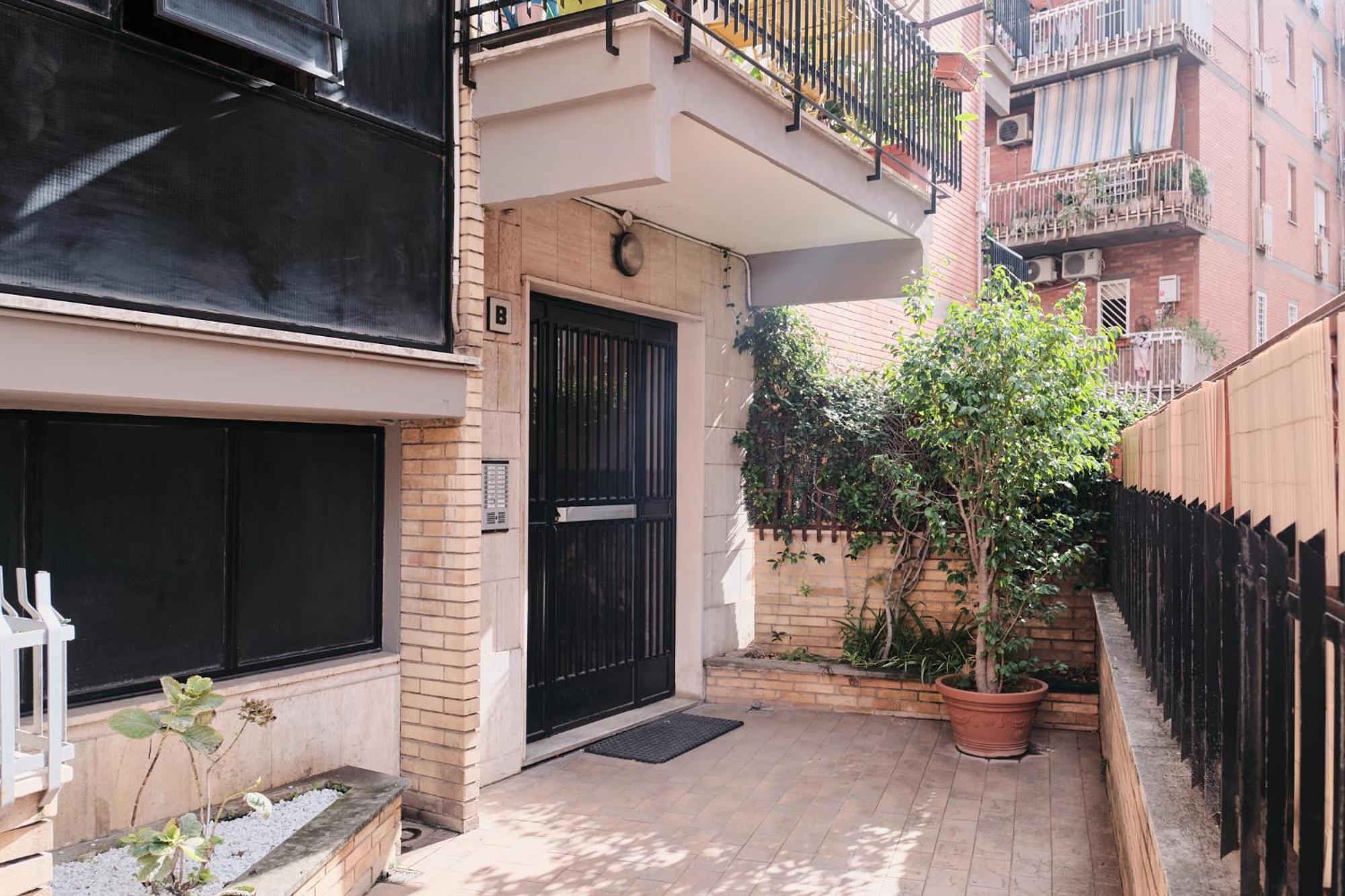 Parcheggio Gratuito, Wi-fi -netflix & Ac Roma