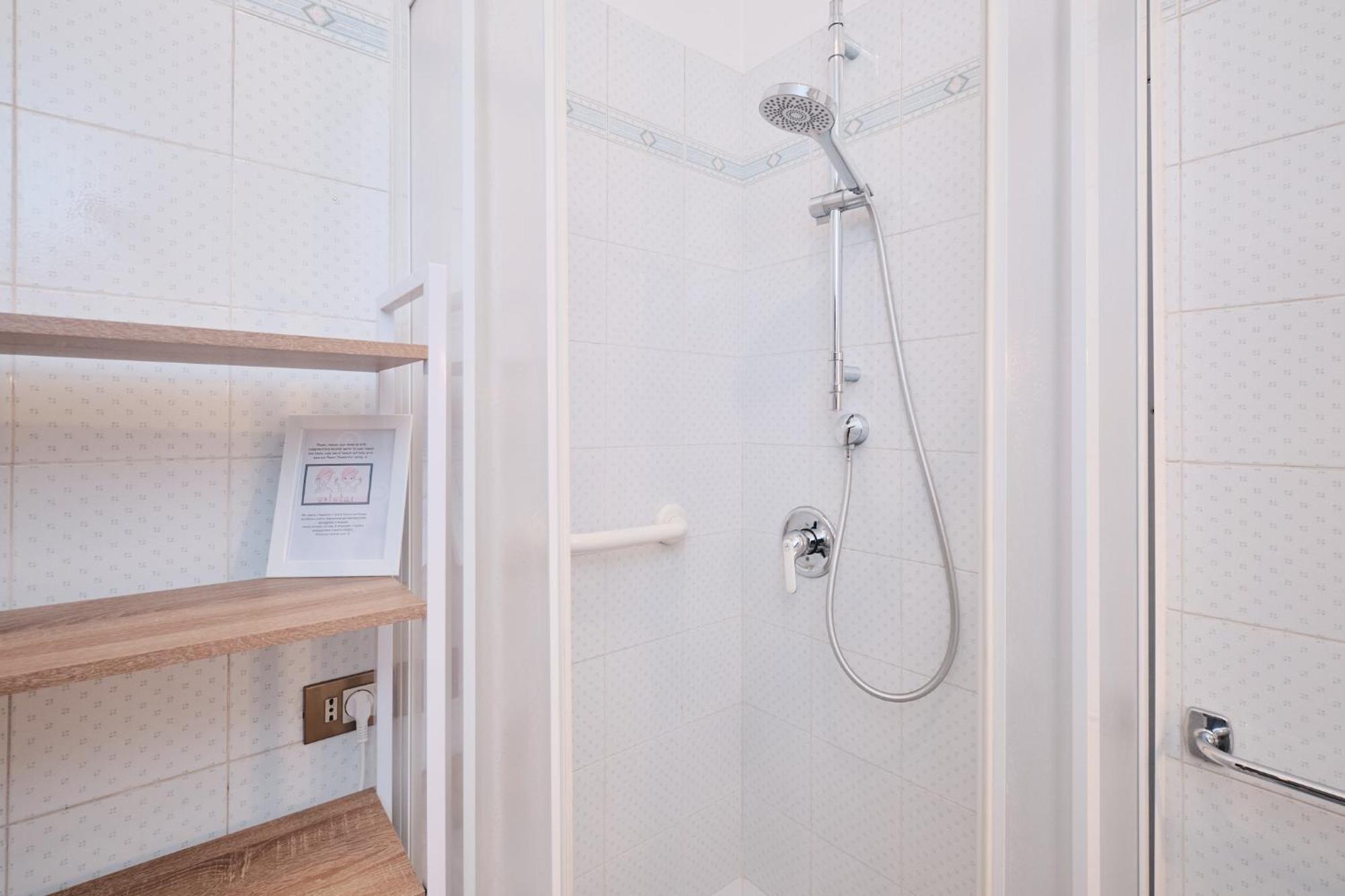 Apartamento Parcheggio Gratuito, Wi-fi -netflix & Ac *