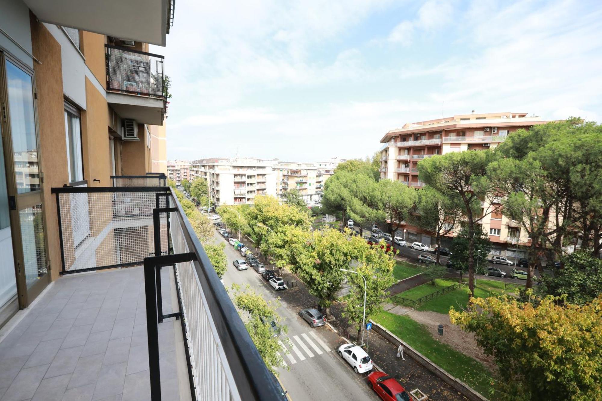 Unique Prenestina Roma