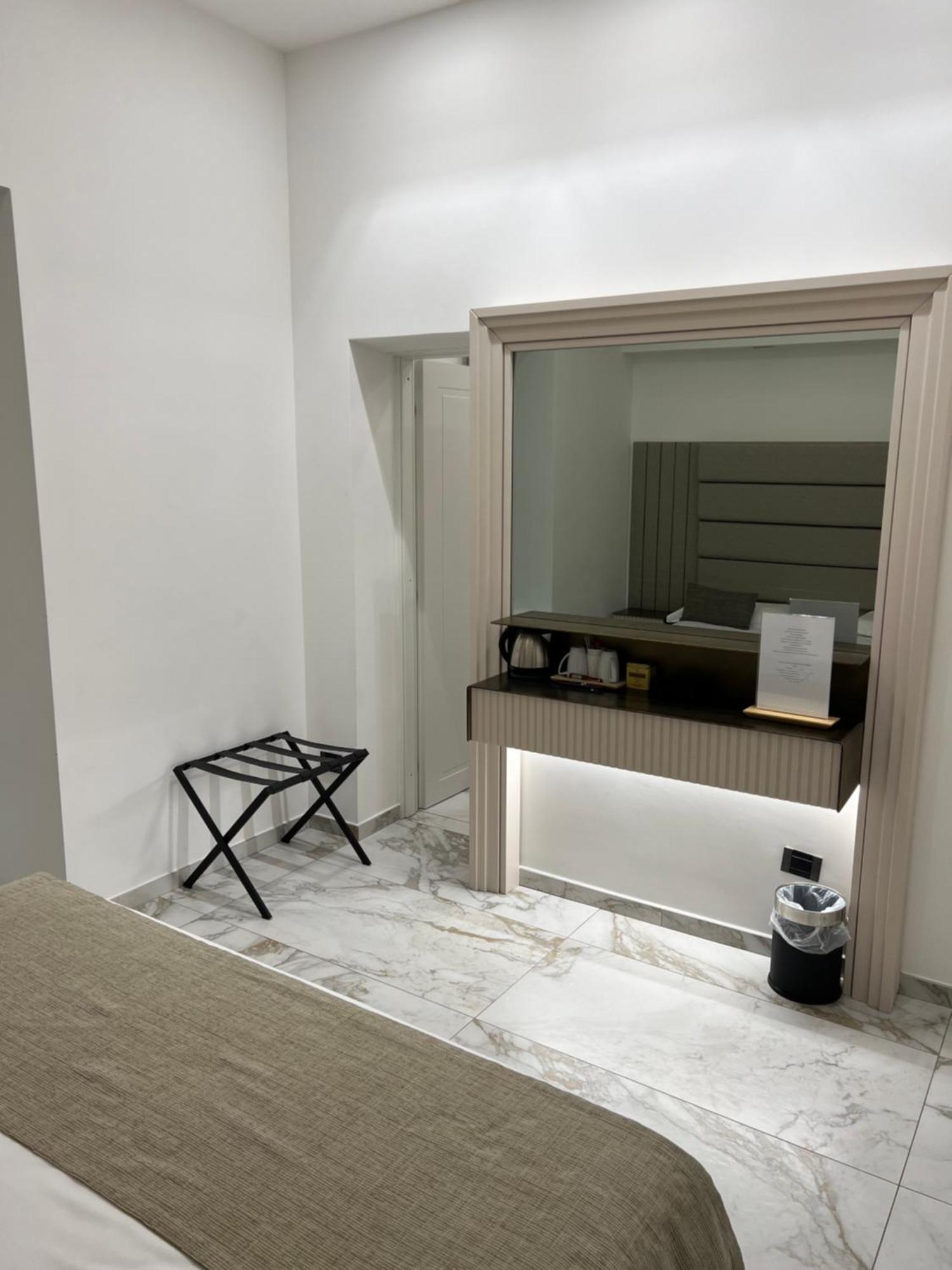 Maison Tritone Pensión Roma