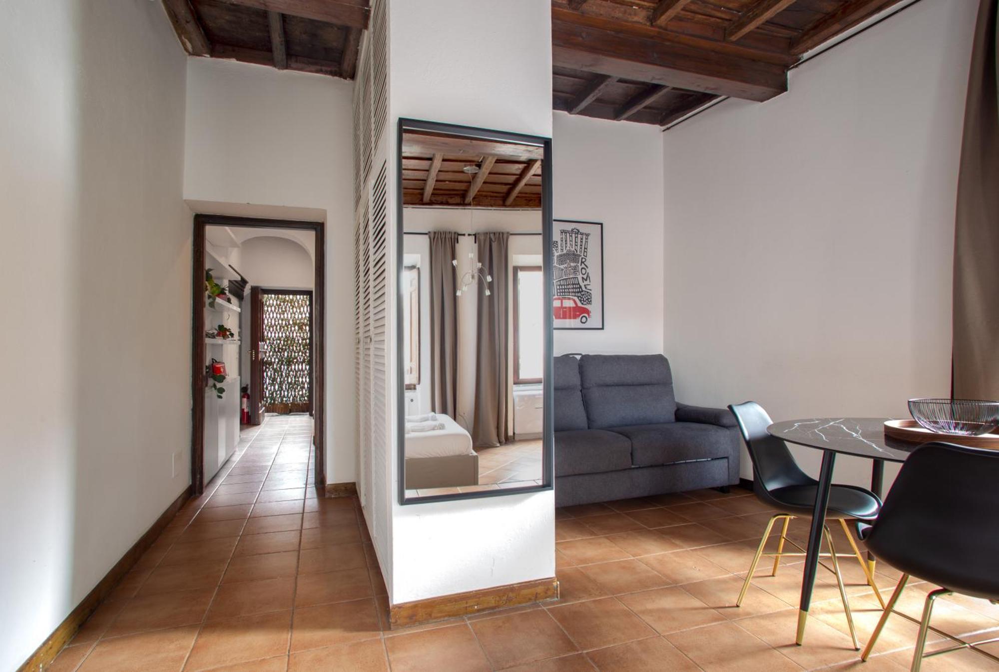 Casa vacanze Imperial House San Calisto 7 *