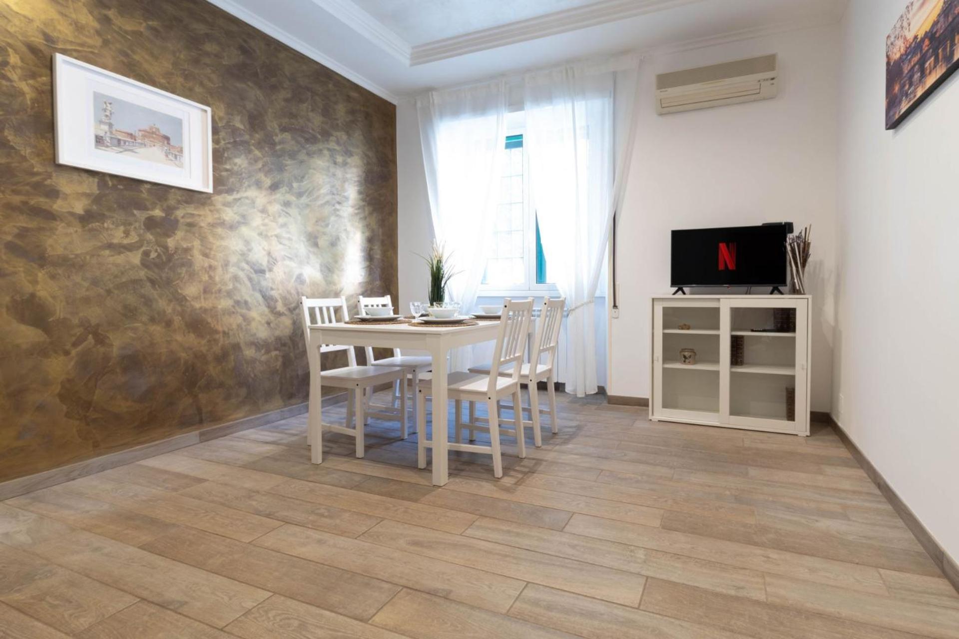 Mame - Your Roman Apartment