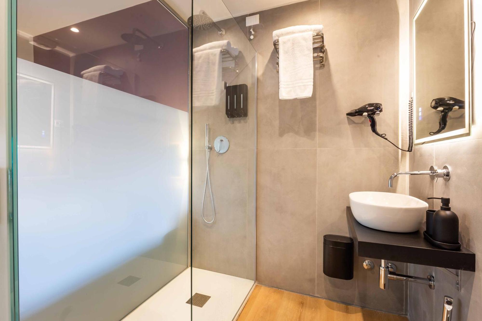 Lumina3 Luxury * Roma