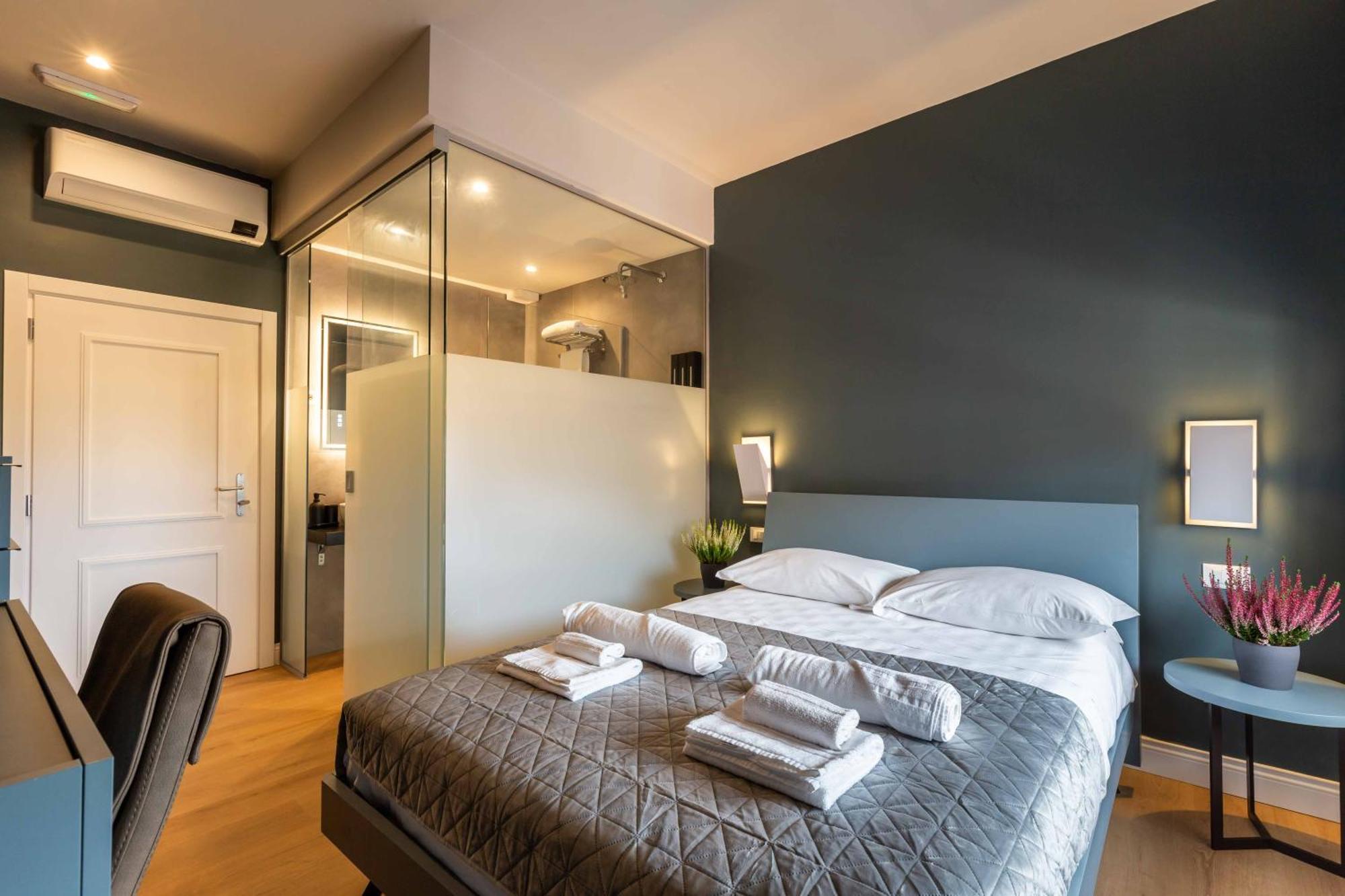 Lumina3 Luxury * Roma