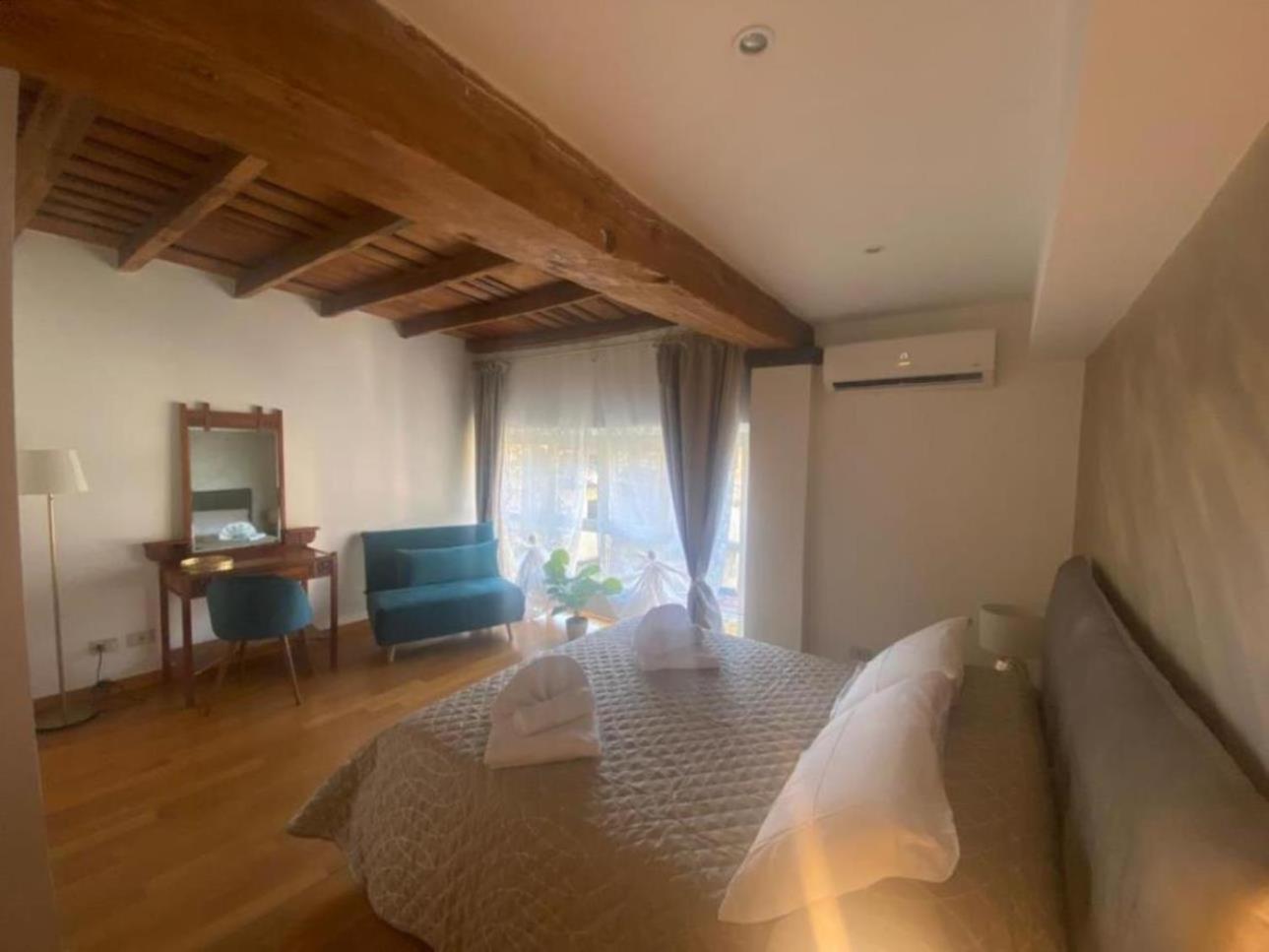 Margutta Domitia Apartment