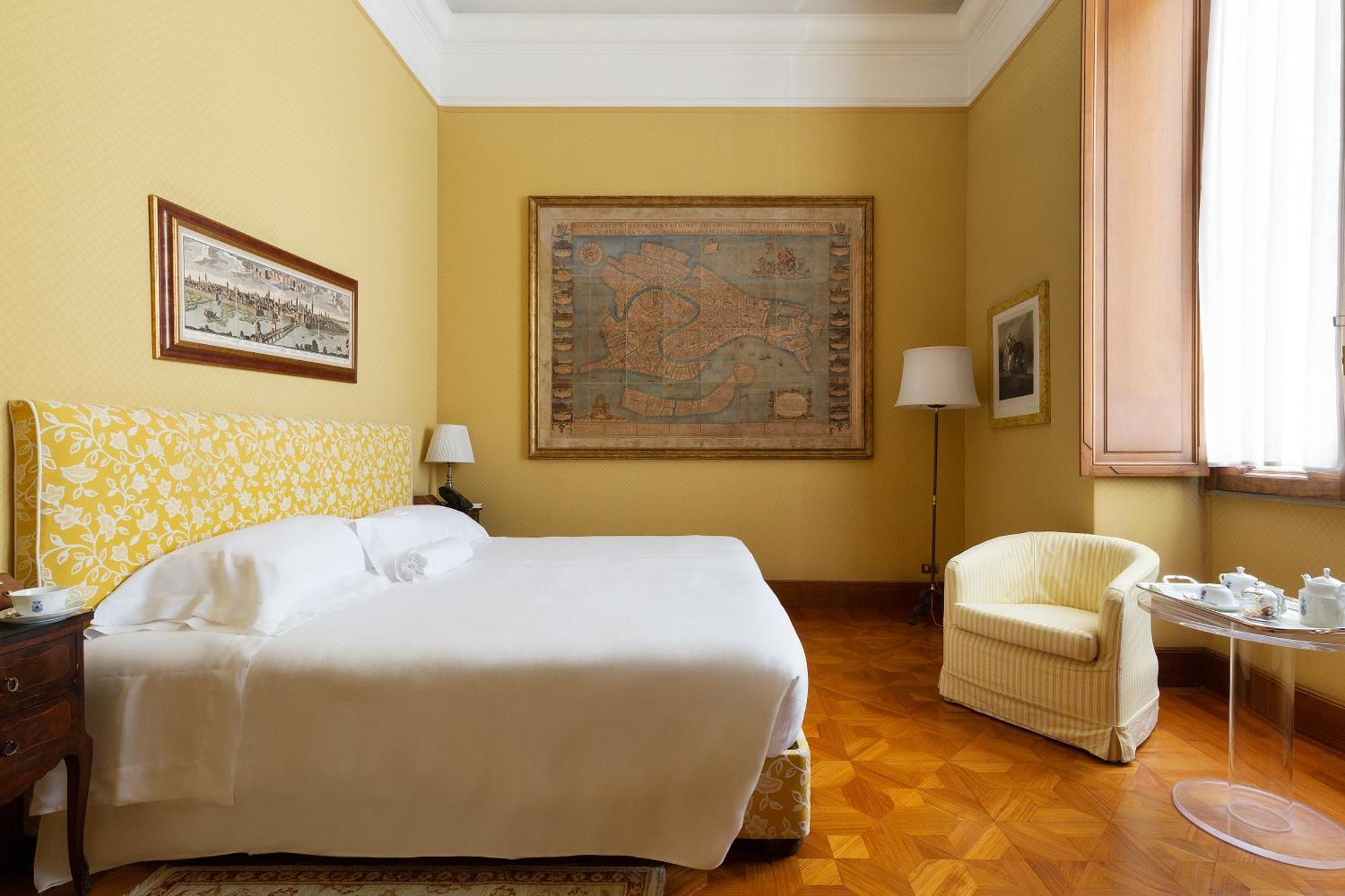 Spalletti Trivelli - Small Luxury Of The Word 5*