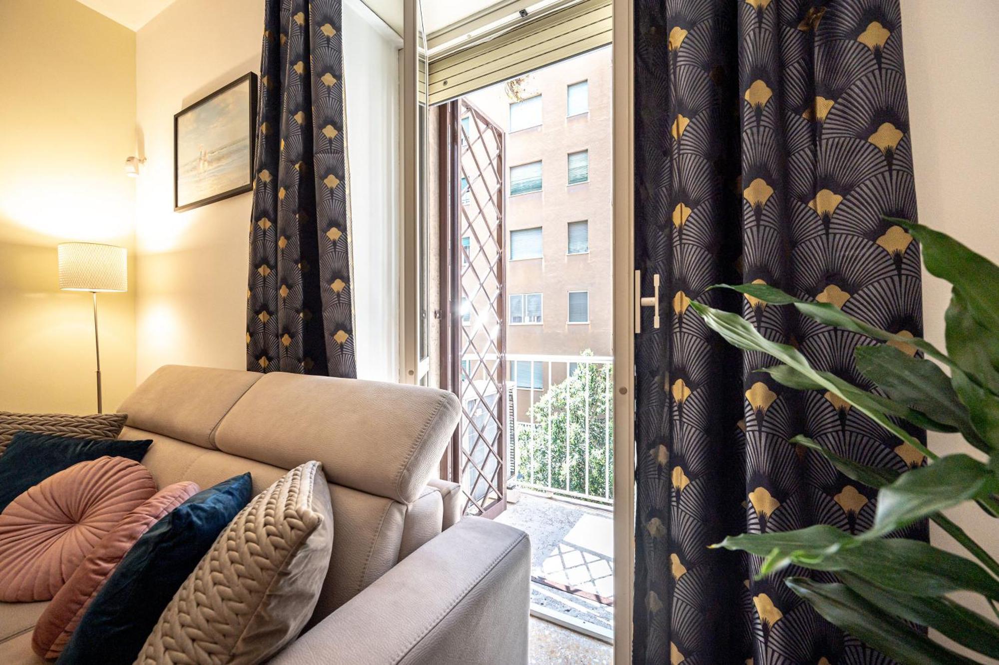 King Size Wifi Air Conditioning Tv50 10min Colosseo-trastevere Apartment *