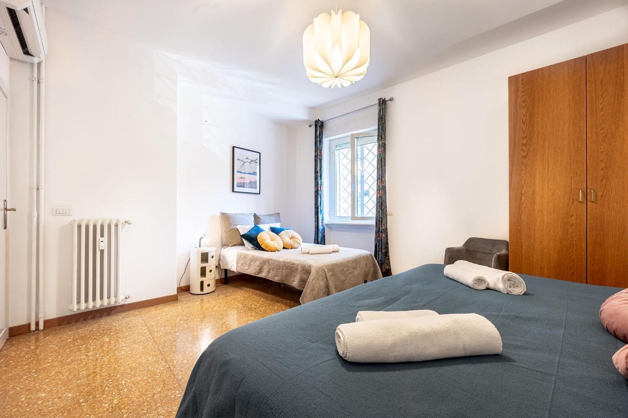 Apartment King Size Wifi Air Conditioning Tv50 10min Colosseo-trastevere *