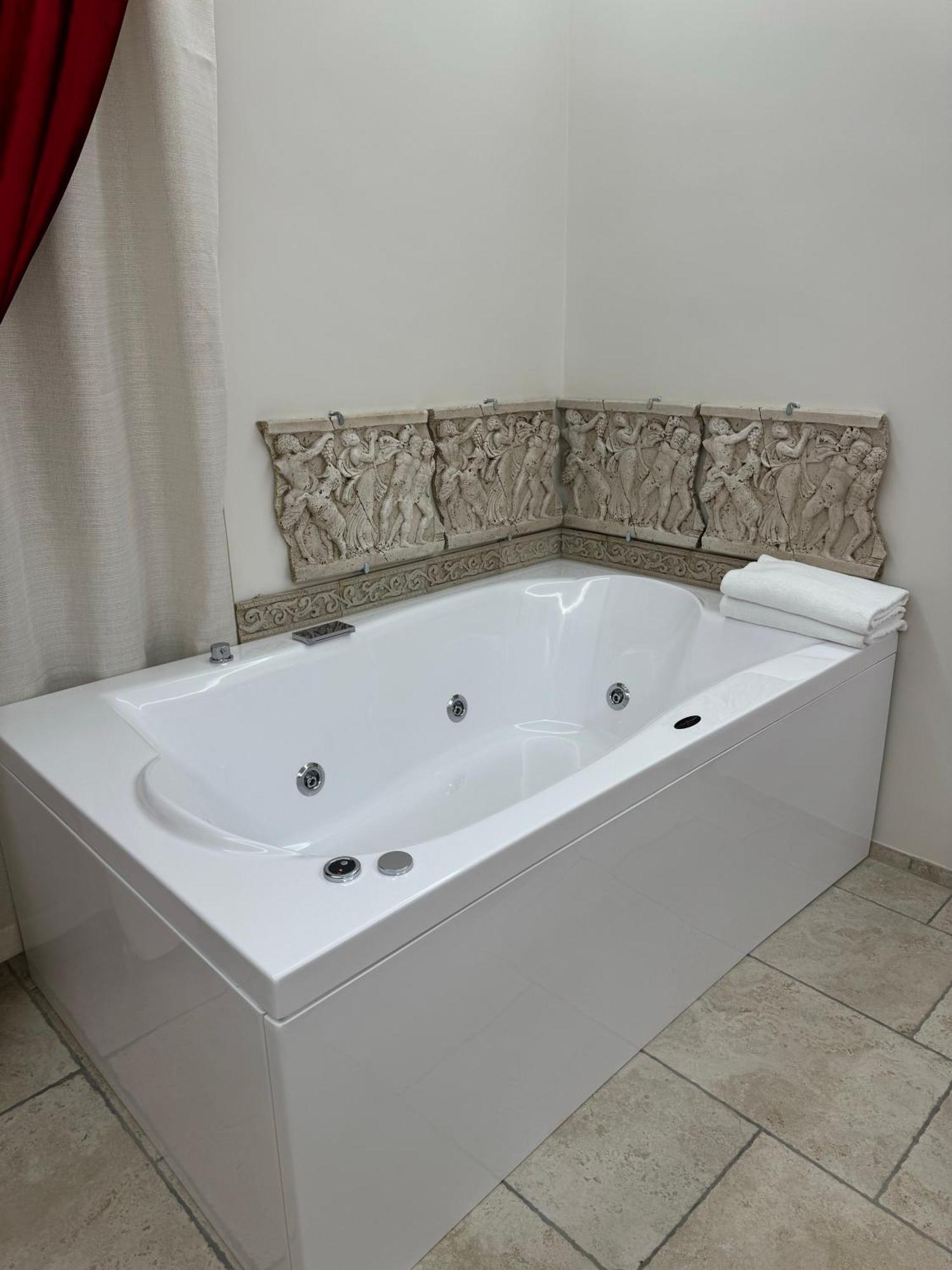 Pensión Jacuzzi Vatican Museum Roma
