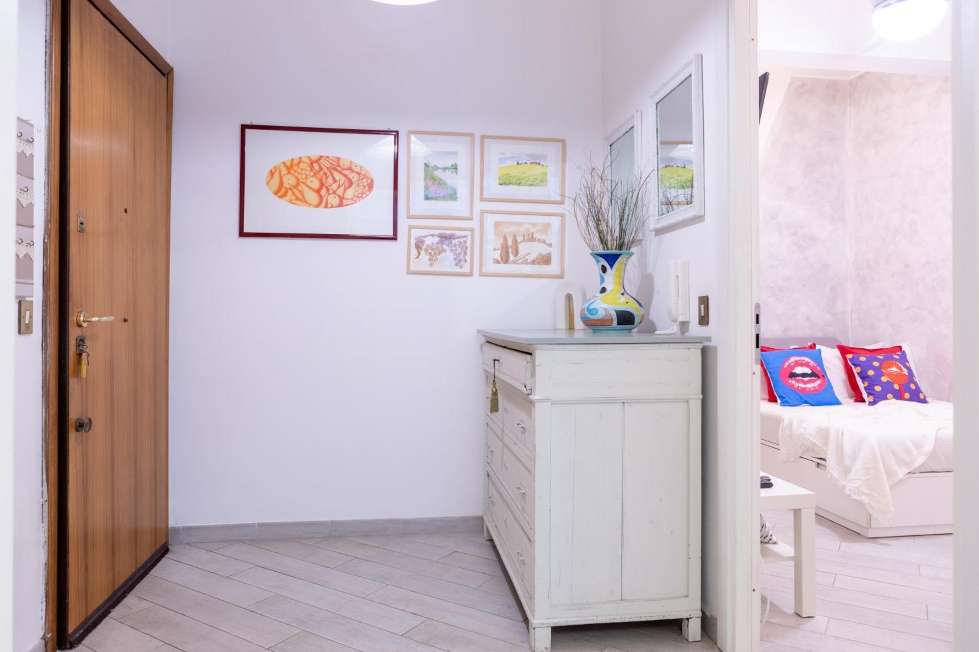 Quarto em Acomodações Particulares Stanza Comoda E Silenziosa Con Bagno Privato E Area Lavoro E Relax *