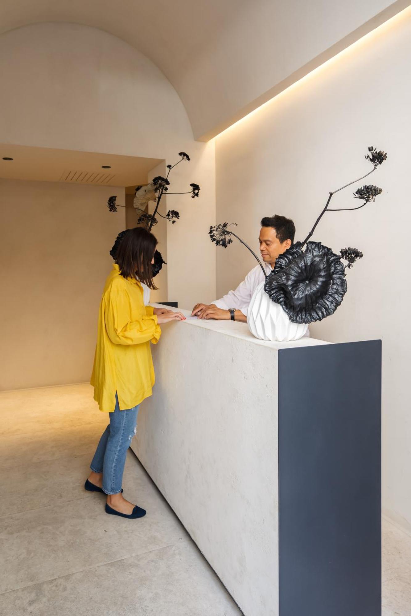 C10 Boutique Hotell