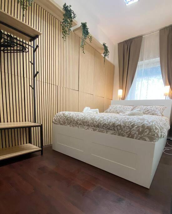 Dr House Luxury * Roma