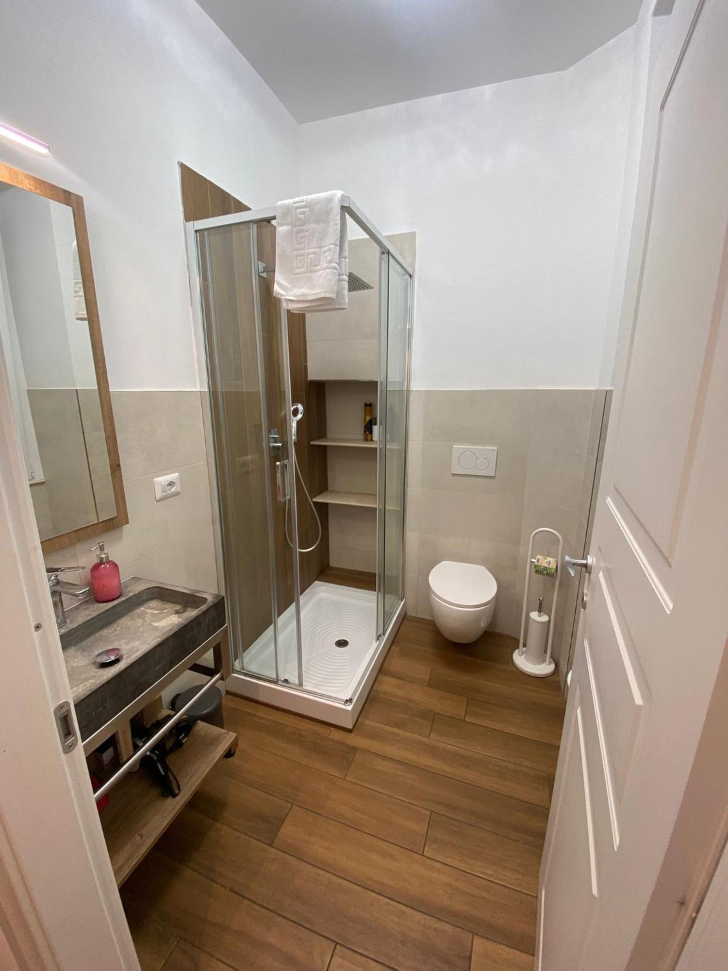 Red Roses Domus Apartamento