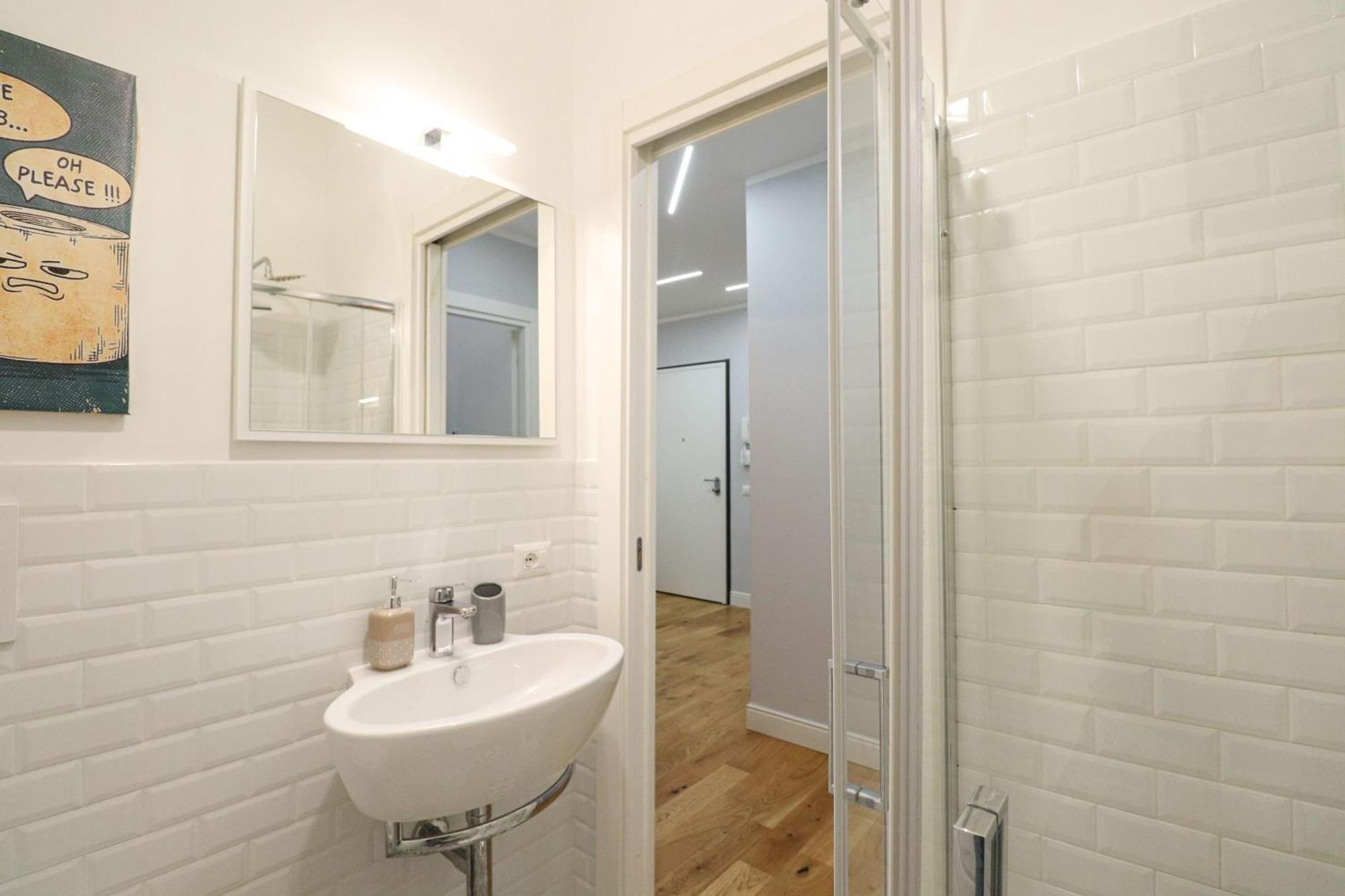 Casilina 403 Spacious 3bdr And 3 Bath