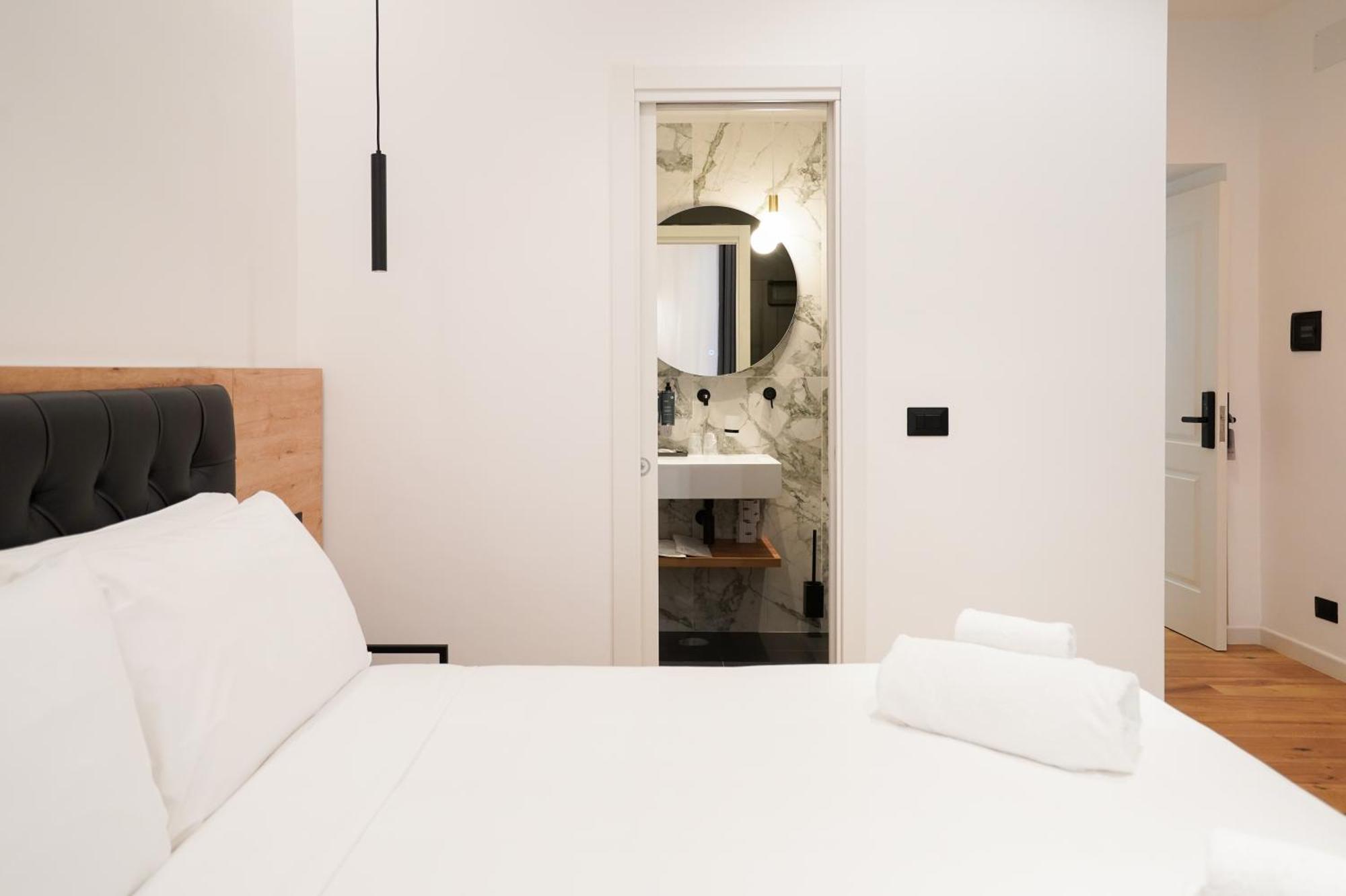 Guest house No Man's Land Rome