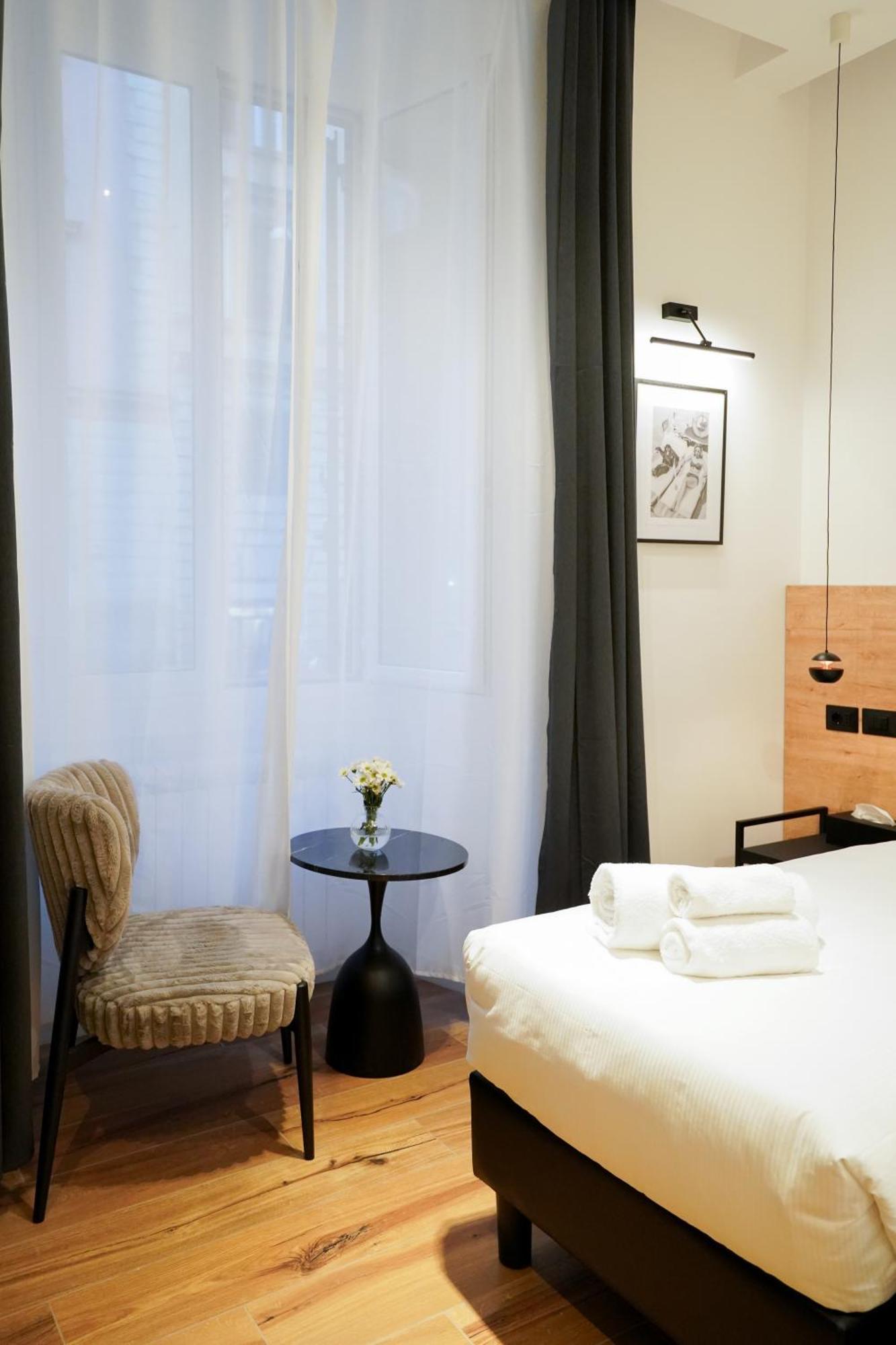 No Man's Land Guest house Rome