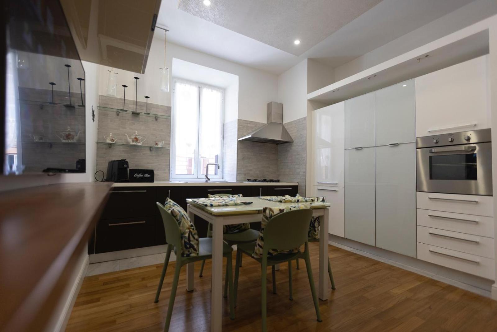 Trastevere Amphora House *