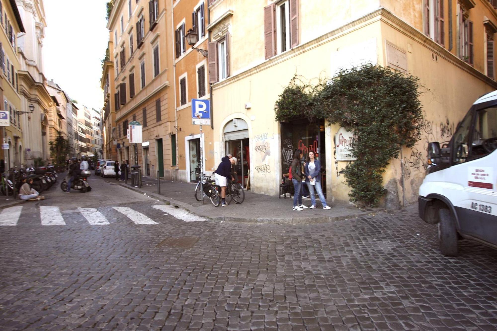 Appartamento Floor In Campo De Fiori Roma