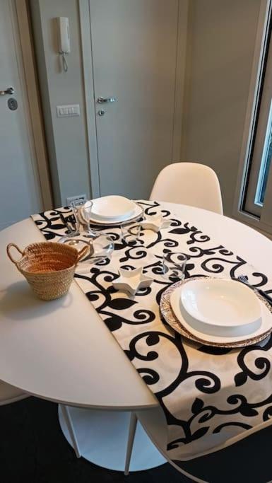 Appartamento Elegant Metro A - By Openroma Roma